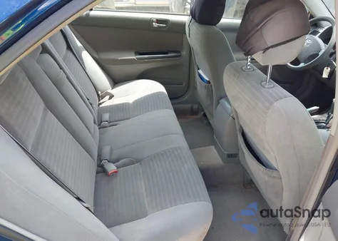 2005 Toyota Camry Le z USA, uszkodzony, nr VIN 4T1BE32K05U084004